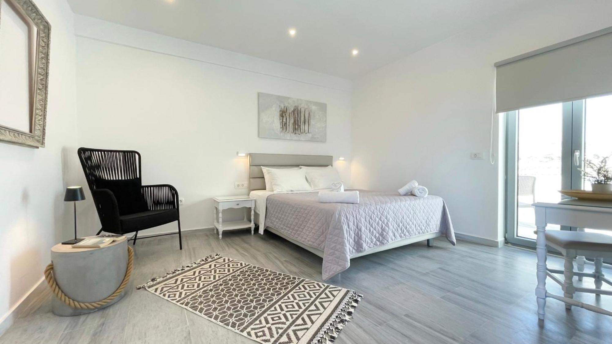 מונוליתוס Hermoso Luxury Suites חדר תמונה