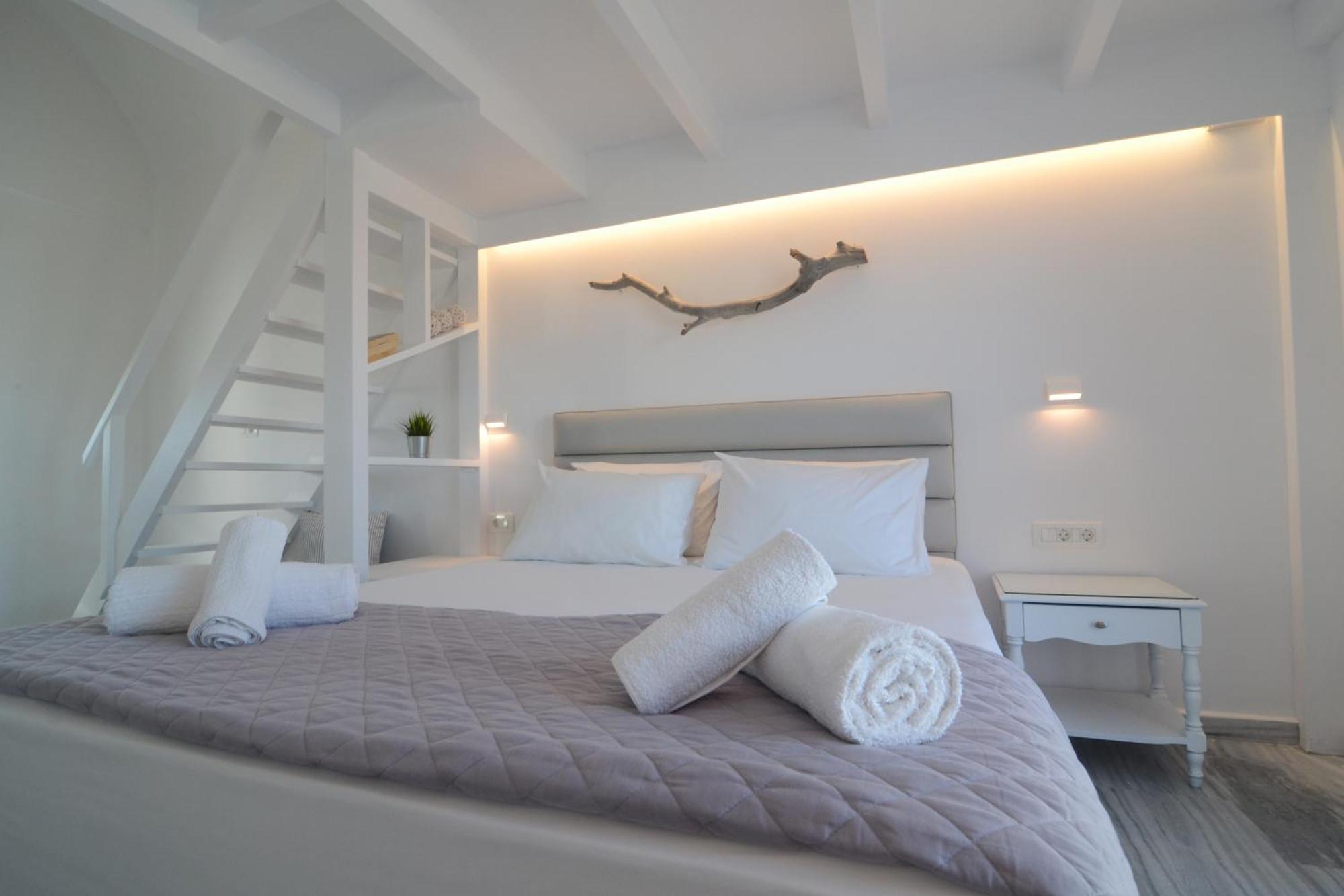 מונוליתוס Hermoso Luxury Suites חדר תמונה