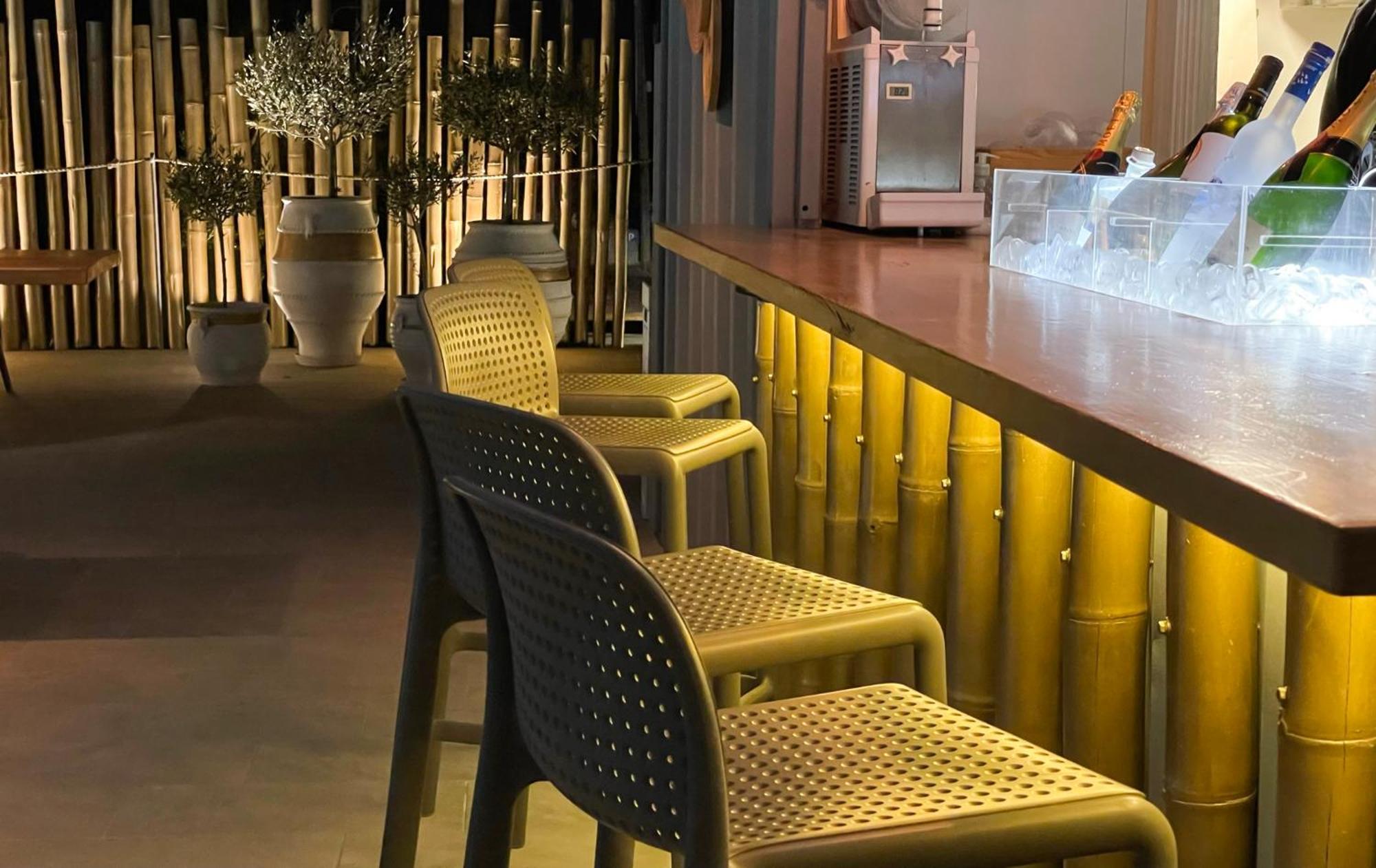מונוליתוס Hermoso Luxury Suites מראה חיצוני תמונה