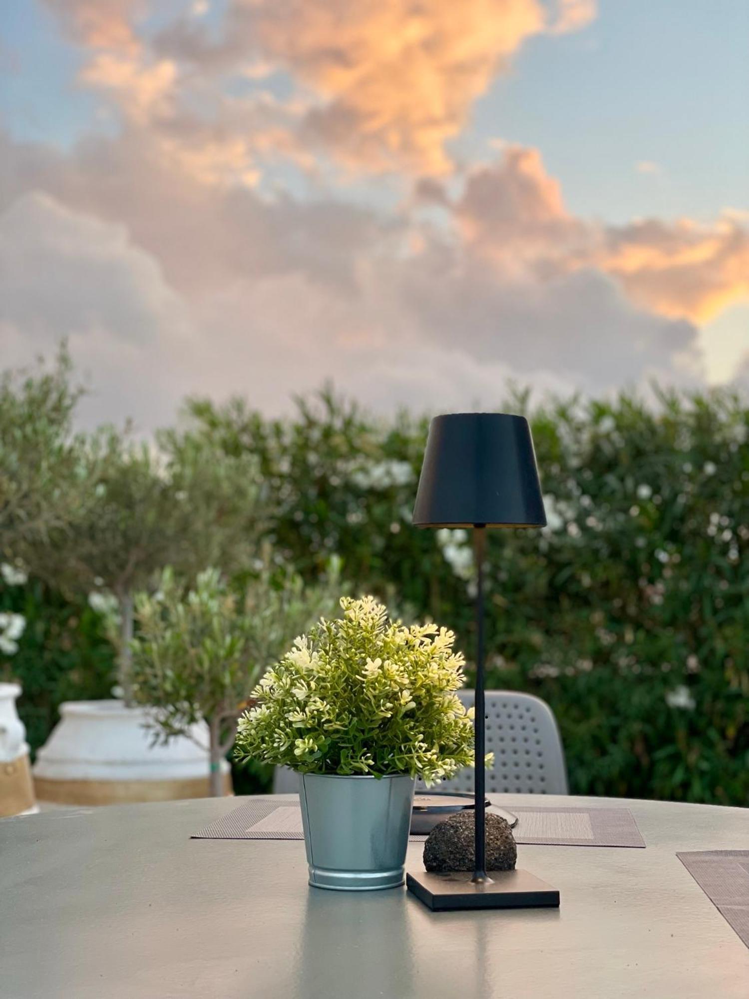 מונוליתוס Hermoso Luxury Suites מראה חיצוני תמונה
